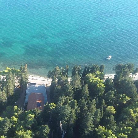 Villa Beachfront Sea Palace Kaštela Extérieur photo
